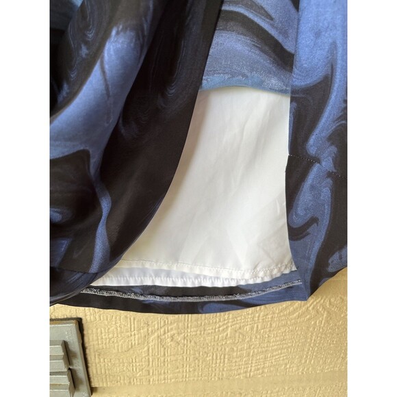 Vince Camuto womens Knee Length A Line Shift Dress size 12 White Blue Wavy Print - Picture 6 of 6